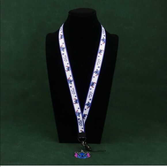 Stitch Lanyard & ID Holder NWT - Picture 5 of 10